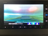 【バックカメラ】運転が苦手な方も車庫入れラクラクです!ギアをリバースに入れれば自動的に切り換わりますので、面倒な操作は不要です♪狭い駐車場もお車を傷つけず安心ですね!