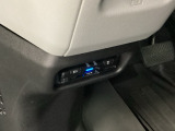 ビルトインタイプの【ETC】で見た目もスッキリ。高速道路の利用にとても便利です。