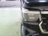 LEDヘッドライトは、点灯の瞬間から光量を発揮し、突然暗くなるトンネルなどでの安定感を高めます。