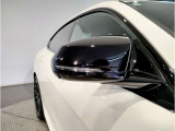 【BMWミラー】視認性の高いスタイリッシュなミラー。自動防眩機能も付いており夜間のドライビングをサポートします。