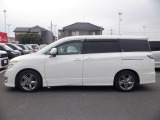 内外装およびエンジンル-ムなど専用クリ-ニング致します。車両クリ-ニングのプロが施工致しますので!高品質な1台に蘇りますよ♪(全在庫無料施工)