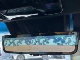 【デジタルインナーミラー】後席の大きな荷物や同乗者で後方が確認しづらい時でも安心!カメラが撮影した車両後方の映像をルームミラー内に表示。クリアな視界で状況の確認が可能です!