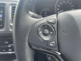 ステアリングスイッチ付!運転中も目線を動かす事無く音量等の操作可能!