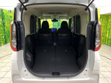 積み下ろしのしやすいデッキにはたっぷりと荷物を積み込んでいただけます。遊びから仕事まで、様々なシーンで頼れます♪
