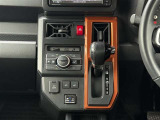運転席、助手席のみシートヒーター搭載です。エアコンはオートエアコンです。