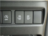 ◆両側電動スライドドア◆狭い駐車場でも乗り降りが楽々♪お子様が隣の車にドアを当ててしまう心配もございません!小さなお子様連れの方もこれで安心。