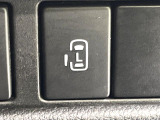 【パワースライドドア】スマートキーや運転席のスイッチでスライドドアの開閉が可能♪電動だから力を入れてドアを開ける必要が無く、小さいお子様でも、重い荷物を持っている時もラクに開け閉めできます♪