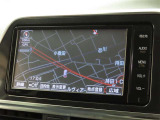 トヨタ純正7インチSDナビNSZT-W64を装備しております。