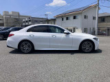 美しく輝くオパリスホワイトのボディーカラーも大きな魅力の一つです。