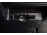 ETC車載器を装備していますので、高速道路の料金所をスムーズに通過。料金もお得になる場合があります。