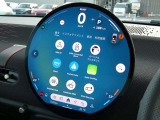 Apple CarPlayやAndroid Autoなど様々なアプリケーションがインストールされています!