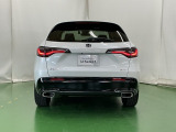後席の窓には外から車内が見えにくくなるプライバシーガラスを採用。周りを気にせずリラックスして過ごせます