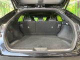 【パワーバックドア】スマートキーや運転席のボタンを押すだけでリアゲートが自動で開閉します!荷物を持っている時や、高い位置にあるバックドアを閉める際に便利な機能です♪