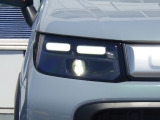 ★LEDヘッドライト搭載★ 白っぽく光る明るく省電力なLEDライト!先進的な白い輝きでフロントフェースを引き締めます☆