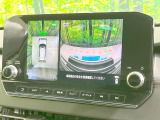 【マルチアラウンドモニター】専用のカメラにより、上から見下ろしたような視点で360度クルマの周囲を確認することができます☆死角部分も確認しやすく、狭い場所での切り返しや駐車もスムーズに行えます。