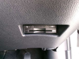 ETC車載器を装備しています。高速道路の料金所もストレスなく通行できます。すっきりとしたビルトインタイプですよ。