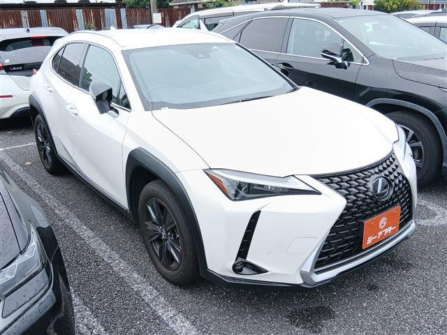 UX 250h バージョンC 禁煙車 純正ナビ フルセグTV