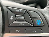 プロパイロットスイッチ。同一車線でのハンドルとアクセルのアシストが可能 長距離ドライブ時に同乗者との会話が弾みます。