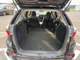 リヤシートを倒せば広いトランクルームになります!