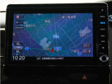 純正8インチプレミアムインターナビ(VXU-185NBi)&バックカメラが装備されているので、普段の使い勝手もロングドライブも快適です。