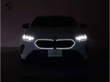 【キドニーグリル】BMWは約90年もの間、ほぼ全ての車両にひと目でBMWだと分かるこの特徴的なフロントグリルが備えられ、デザイン・アイコンとして親しまれてきました。
