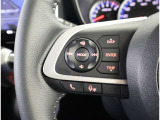 運転中でも手元で操作できます。