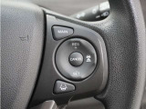 ◆アダプティブクルーズコントロール◆予め設定した車速内でクルマが自動的に加減速。前走車との適切な車間距離を維持しながら追従走行します。【LKAS】車線維持支援システムでステアリング操作を支援。