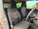 運転席シート廻りは使用感も少なく、良好な状態となっています。丁寧に使われていたことがよくわかりますね。