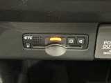 いまや快適なカーライフに欠かせないETCが付いています。