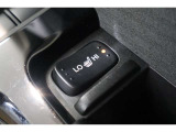シートヒーター装備付き車!!座席に埋め込まれた電熱線によりシートを暖めることが出来る装備で、温められたシートは、寒い冬には最適です!!