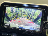 【バックカメラ】駐車時に後方がリアルタイム映像で確認できます。大型商業施設や立体駐車場での駐車時や、夜間のバック時に大活躍!運転スキルに関わらず、今や必須となった装備のひとつです!