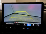 バックカメラ搭載です!車庫入れが苦手な人はもちろん、車両感覚に自信がある人にもお勧めです!見えない箇所が見えるようになるので、低い障害物や隠れてしまっている子供の存在等にも気付く事が出来ます。