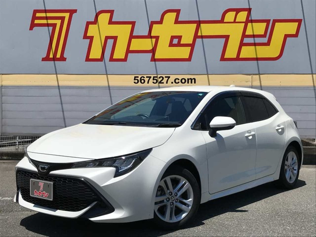 トヨタ カローラスポーツ 