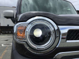 LEDヘッドランプ装備・消費電力が少なく明るいので夜間走行も安心して運転出来ます。