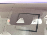 【トヨタセーフティセンス】走行中に前方の車両等を認識し、衝突しそうな時は警報とブレーキで衝突回避と被害軽減をアシスト。より安全にドライブをお楽しみいただけます。