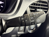 【オートライト(AUTO)】外の明るさをシステムが感知して、自動でヘッドライトが点灯します!ヘッドライトをつけ忘れを防ぐ便利機能です。