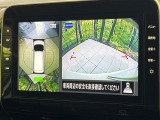 【アラウンドビューモニター】専用のカメラにより、上から見下ろしたような視点で360度クルマの周囲を確認することができます☆死角部分も確認しやすく、狭い場所での切り返しや駐車もスムーズに行えます。