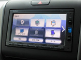 ナビゲーションは純正メモリーナビ(VXM-174CSi)を装着しております。AM、FM、CD、Bluetooth、ワンセグTVがご使用いただけます。初めて訪れた場所でも安心ですね!