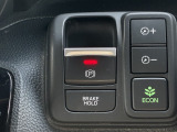 電子制御パーキングブレーキを搭載しております!指先一つでしっかりパーキングブレーキをかけられます!