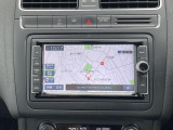 スマートフォン用アプリ[Apple CarPlay][Android Auto]対応、ラジオのほか、USB、Bluetoothハンズフリー通話にも対応します。
