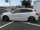 【BMWの伝統】時代を超える美しさ。磨き抜かれたエアロダイナミクスが瞳を奪う。一目で伝わるスポーティーなプロポーションは、BMWの走行性能を生み出すのに欠かせない要因の一つです。