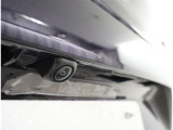 バックカメラが付いているので後方確認が非常にしやすいです。今や運転初心者も熟練者も必須装備!ついていて損はないですね♪