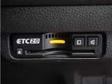 ◆ETC2.0◆進化したドライブ体験。料金収受システムだけだったETCが生まれ変わって、高速道路を賢く使うETC2.0に進化しました。多彩な情報サービスが便利で快適なドライブ体験を提供します。