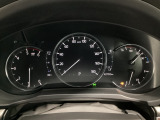 視界の整理やメーター周りの情報配置もシンプルで、運転中に余計なストレスを感じにくい点は大人向けの装飾と言えます♪