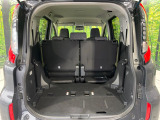 普段のお買い物や通勤、送迎等に十分な荷室スペースを確保しております。セカンドシートを倒すと、大きな荷物の積載も可能です♪