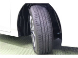 タイヤサイズ 195/65R15。