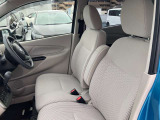 助手席も広く、スムーズに乗り降りいただけます!