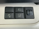 運転席から操作しやすい各種スイッチ