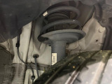 お車を安心してお乗りいただく為には、足回りの定期点検が欠かせません。サービスサポート(有償保証)では無料点検もご提供しており、安心のカーライフをお過ごしいただけるサポート体制が整っています。