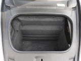 車両に関するお問合せは、ポルシェセンター神戸 六甲アイランド認定中古車センター TEL 078-846-3441までご連絡ください。